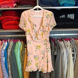 Lush pink/yellow/blue floral short sleeve v neck lined wrap dress size S